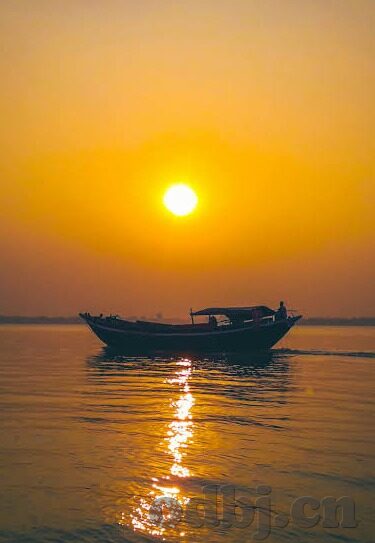 糖心vlog在线播放-糖心Vlog，捕捉生活的甜蜜瞬间，在线观看下的精彩日常